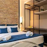 Trastevere 143 Pensjonat 4*